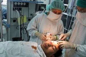 Hà Tĩnh: Hàng trăm đối tượng đập phá UBND xã