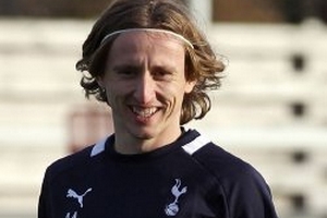 Modric tới TBN hoàn tất thủ tục gia nhập Real Madrid