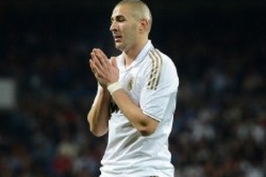 Real công bố số áo mùa giải 2012-13: Benzema "vỡ mộng"
