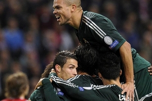 Messi gọi, Ronaldo trả lời: Chạy đua “kinh điển”