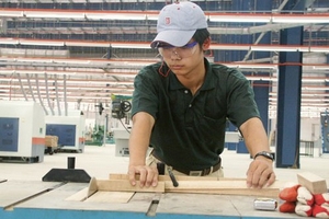 Dù khó khăn nhưng nhiều doanh nghiệp vẫn tăng lương