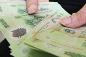 DN cùng đường, 'cắt cơm' nhân viên