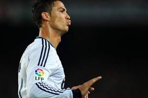 Ronaldo lại ghi bàn vào lưới Barca: Hãy gọi Ronaldo là Mr Six