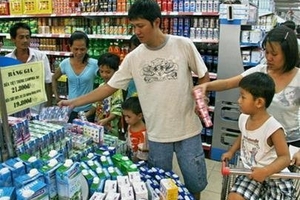 Đỉa sống trong sữa thế nào?