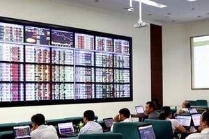 Tháo chạy khỏi sàn: Hủy niêm yết, giữ thể diện