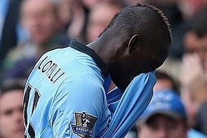 Balotelli: Đến bao giờ thì anh mới “lớn”?