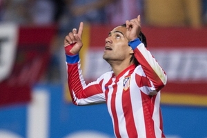 UEFA không cản được Man City mua Falcao