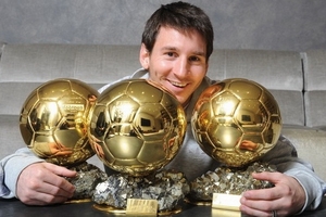 QBV FIFA 2012: Messi trước cơ hội vượt Platini, van Basten lẫn Cruyff