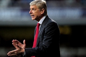 Có tiền nhưng Wenger chưa chắc đã mua sắm