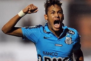 Neymar học tiếng Anh: Chọn Chelsea, Man City hay M.U?