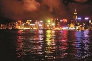 Khám phá cuộc sống nhanh và chậm ở Hong Kong