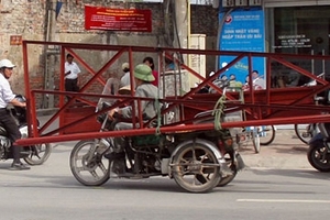 Hà Nội thu giữ xe ba bánh tự chế trái phép