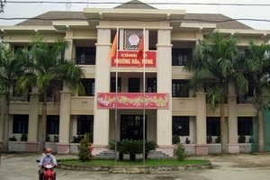 Lãnh đạo phường ẩu đả tại trụ sở bị điều tra