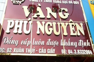 Giáo viên tiểu học tống tiền 2 hiệu vàng