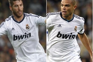 Real sử dụng đội hình nào khi mất nguyên cánh trái?