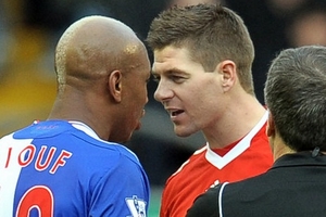 Đồng đội cũ 'rủa" Gerrard ích kỷ, không được lòng người