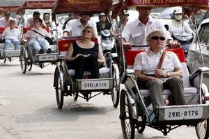 Những con sâu... du lịch