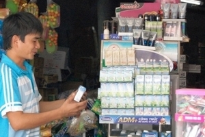 Loạn tin thất thiệt: Sữa tươi có đỉa