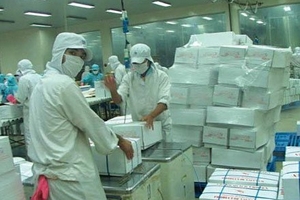 Hàng ế chất đầy kho lạnh