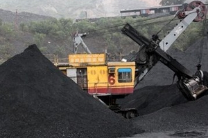 Giảm giá bán than trong nước