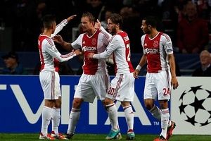 Ajax ngược dòng hạ Man City 3-1