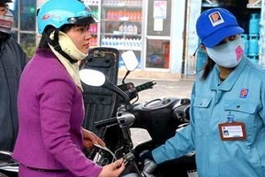 Xăng dầu trong nước quyết neo giá