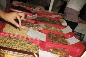 Siết thực phẩm chức năng