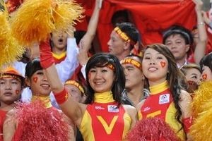 Đi du lịch và tiếp lửa cho đội tuyển VN ở AFF Cup