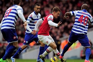 Arsenal tìm lại niềm vui chiến thắng