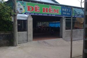 Mở quán nhậu trong... di tích quốc gia đặc biệt