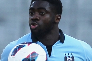 Theo Walcott ở, Kolo Toure đi?