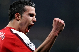 Đại chiến M.U - Arsenal: Van Persie đã dũng cảm khi rời Emirates