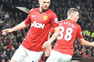 Đằng sau những cơn mưa bàn thắng: Đại gia & "đại thảm họa" tài năng trẻ