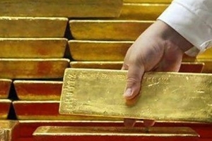 Giá vàng còn tiếp tục chịu áp lực đi xuống