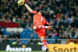 Thống kê: Casillas phá thêm một kỷ lục