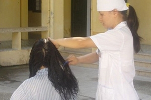 Chăm sóc người “điên” tại gia: Dịch vụ... "hốt bạc"