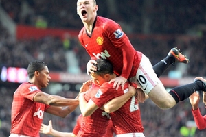 M.U = Chelsea +1 = Man City +2: Chưa mạnh nhất, vẫn lên đỉnh