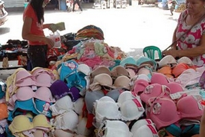 Áo ngực giá rẻ: Hàng TQ lộng hành