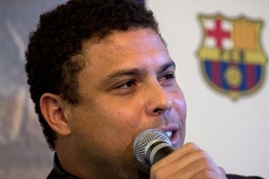 Loại Cris Ronaldo, Ro béo “bỏ phiếu” cho Messi