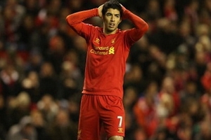 Beckham khen ngợi Suarez, gây thù chuốc oán với M.U