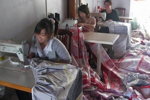 Chăn, đệm siêu rẻ và... siêu rởm