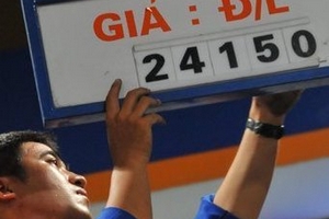 Petrolimex lỗ lớn, lương cao