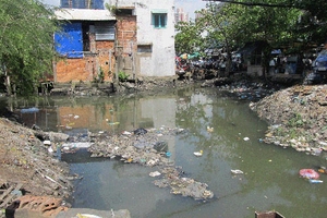 Kênh rạch: Ổ vi trùng