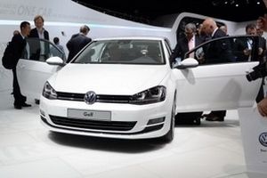 Đơn đặt hàng mẫu Volkswagen Golf 7 cao kỷ lục