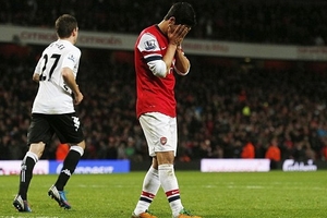 Từ Arsenal đến M.U: Trông người mà… ngán ngẩm cho ta