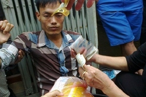 Những kiểu diễn kịch nghèo khổ để xin tiền