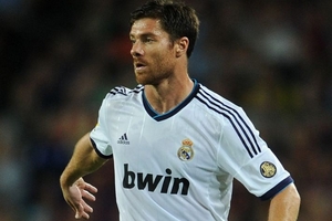 Xabi Alonso sắp được gia hạn hợp đồng và tăng lương