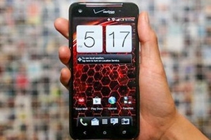 Smartphone Android với màn hình “đỉnh” nhất ra mắt