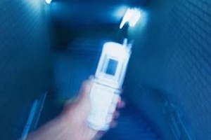 Lắc "dế" để sạc pin