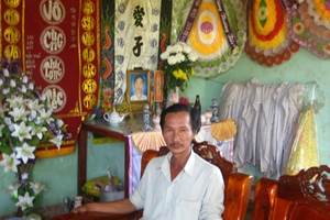 Nỗi đau thôn 20 người chết trẻ: Con đường mòn vết xe tang